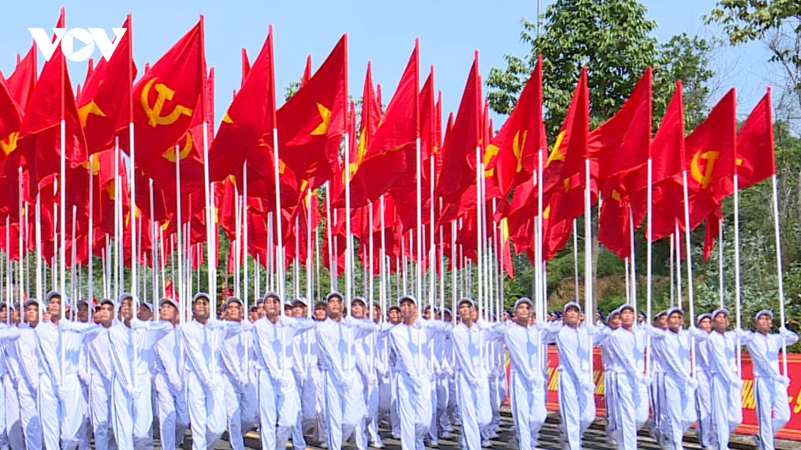 Trung tướng Trương Thiên Tô kiểm tra các khối diễu binh chuẩn bị đại lễ 2/9